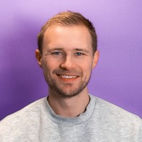 Oli Hills Email & Phone Number