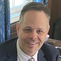 H&M Employee Ron Muraco's profile photo