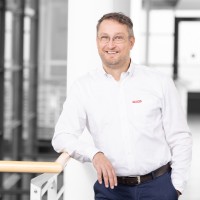 Sascha Linder Email