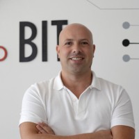 Luis Vale Email
