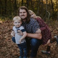 Elliot Henderson Email