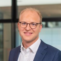 Maximilian Weber Email