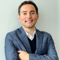 Robert Albán Dávila Email