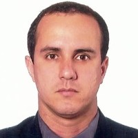 Vinicius Aderne Email