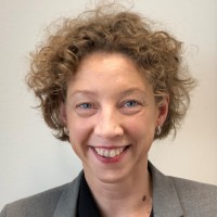 Lucie Wollenweber Email