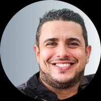 Caio Rabello Email