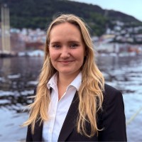 Marthe Hollund Email