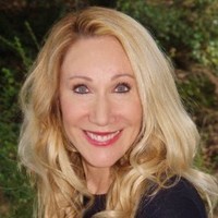 Stephanie Golden Email & Phone Number