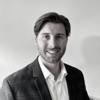 Sven van Bakel Email
