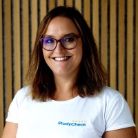 StudyCheck Employee Jasmin Lilienthal's profile photo