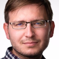 E-mail e número de telefone de Adam Iwanicki