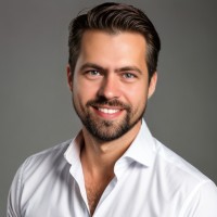 Oleksandr Makarov Email