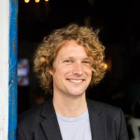 Niklas Kossow Email