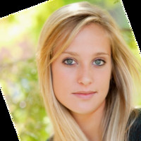WishYoo Employee Emma Tenembaum's profile photo