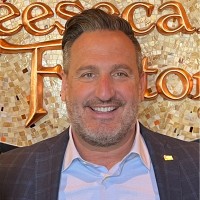 The Cheesecake Factory Employee Joseph Phillips's profile photo