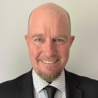 E-mail e número de telefone de Craig MacEwen