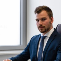 Lennart Büttner Email