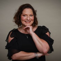 CRAVE Employee Heather Bach's profile photo