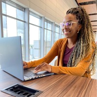 Selpe Employee Camila Venâncio's profile photo