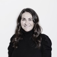 Caroline Yates Email