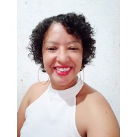 LE TRANSLOG Employee Renata Santos's profile photo