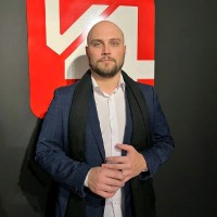 V4 Company Employee Júlio Becker's profile photo