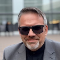 Andreas Ditze Email