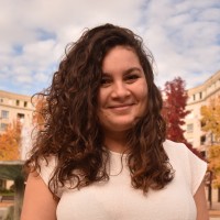 Amelia Cheloufi Email
