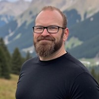Eval.com Employee Vinny Lapapa's profile photo