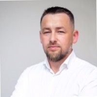 Marcin Cichoński Email