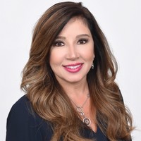Universal Lending Employee Sylma Yendunian's profile photo
