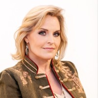 Kathleen Fay Email & Phone Number