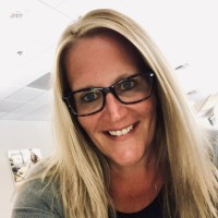 OOFOS Employee Elizabeth Parker's profile photo