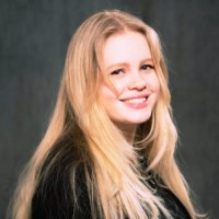 Anna Wells Email & Phone Number
