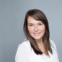 RealtyMogul Employee Jilliene Helman's profile photo