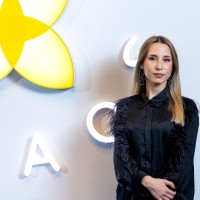 Beatriz Queiroz Email