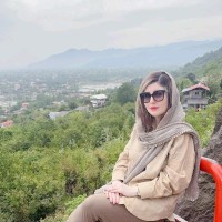 Nafis Glass Employee Atieh Keshavarz's profile photo