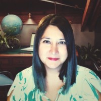 Liz de Luna Email & Phone Number