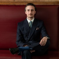 Email e telefono di Charlie Harrison