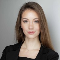 Nika Schauß Email