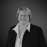 Pam Karnes Email