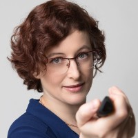 דה ליסט Employee Naomi Karmi's profile photo