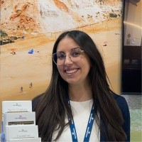 Débora Correia Email