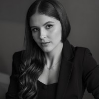 Renata Chandocha Email
