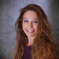 Danielle Abelov Email & Phone Number
