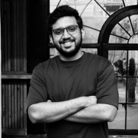 Sigmoid Employee Devansh Parikh's profile photo