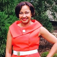 Southeast Pet Employee Vickie Smith's profile photo