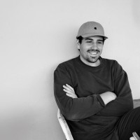 EverythingInBetween Employee Jonathan Leonard's profile photo