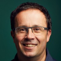 Jörg Wangemann Email