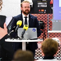 Linus Hugosson Email & Phone Number